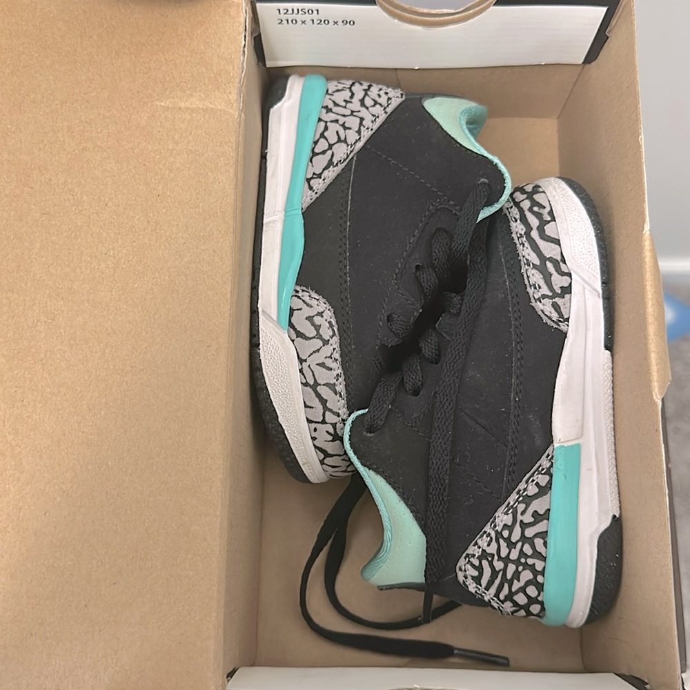 Air jordan 3 retro tiffany blue